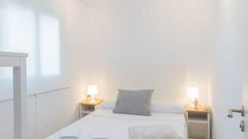 4 slaapkamers, een strijkplank/strijkijzer, wifi, beddengoed