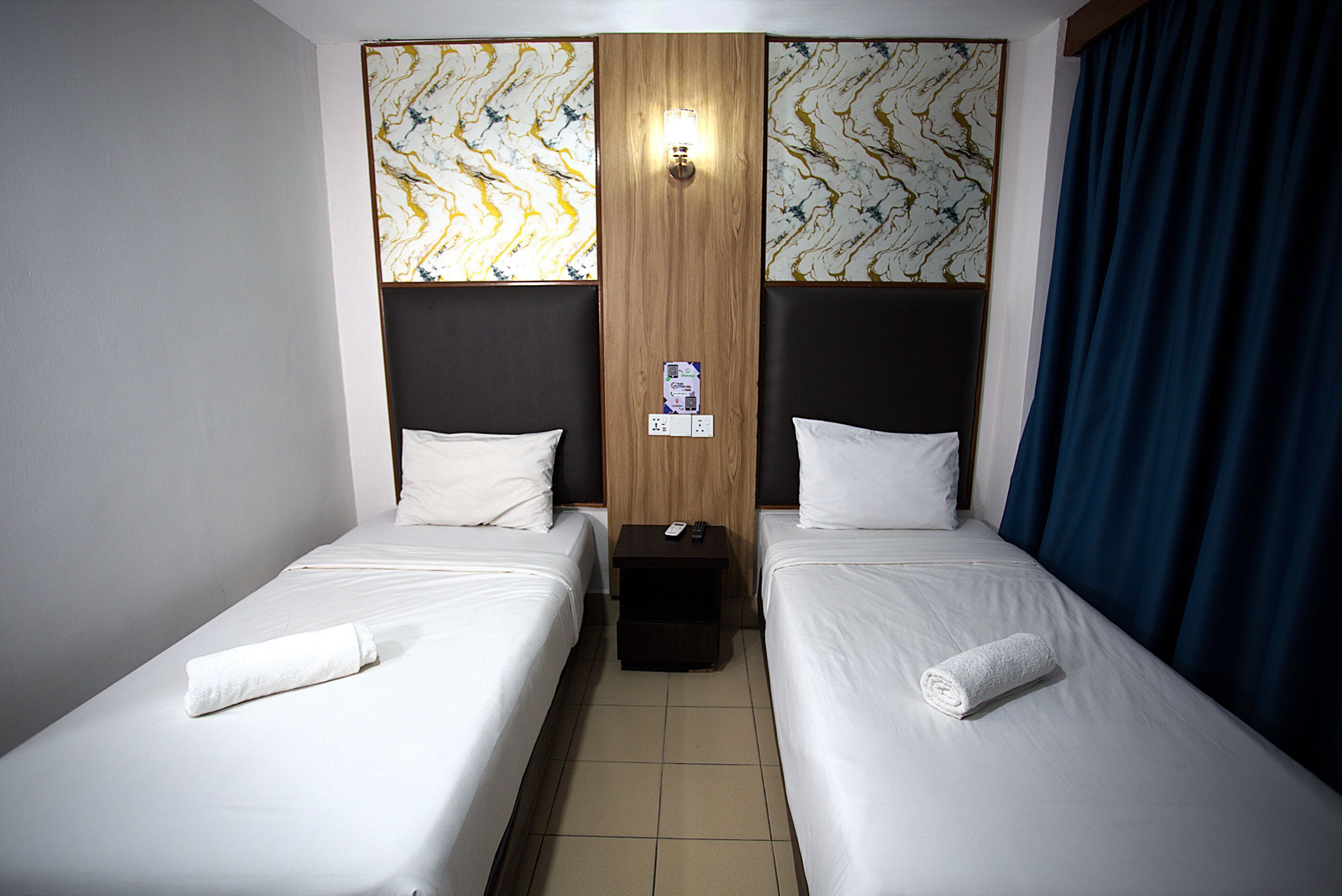 Deluxe Twin Room, Non Smoking, Private Bathroom | Desk, laptop workspace, blackout drapes, iron/ironing board