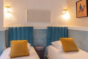 Comfort Double or Twin Room, Patio, Pool View | Free WiFi - Palais el Abbassia (Marrakech)