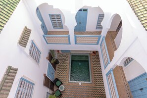 Seasonal outdoor pool - Palais el Abbassia (Marrakech)