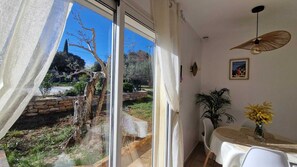 Dining - Cosy accommodation with heated pool, jacuzzi, garden, air conditioning (Flayosc)