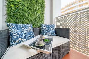 Property grounds - Sunny Apartment with Shared Pool (Portimão)