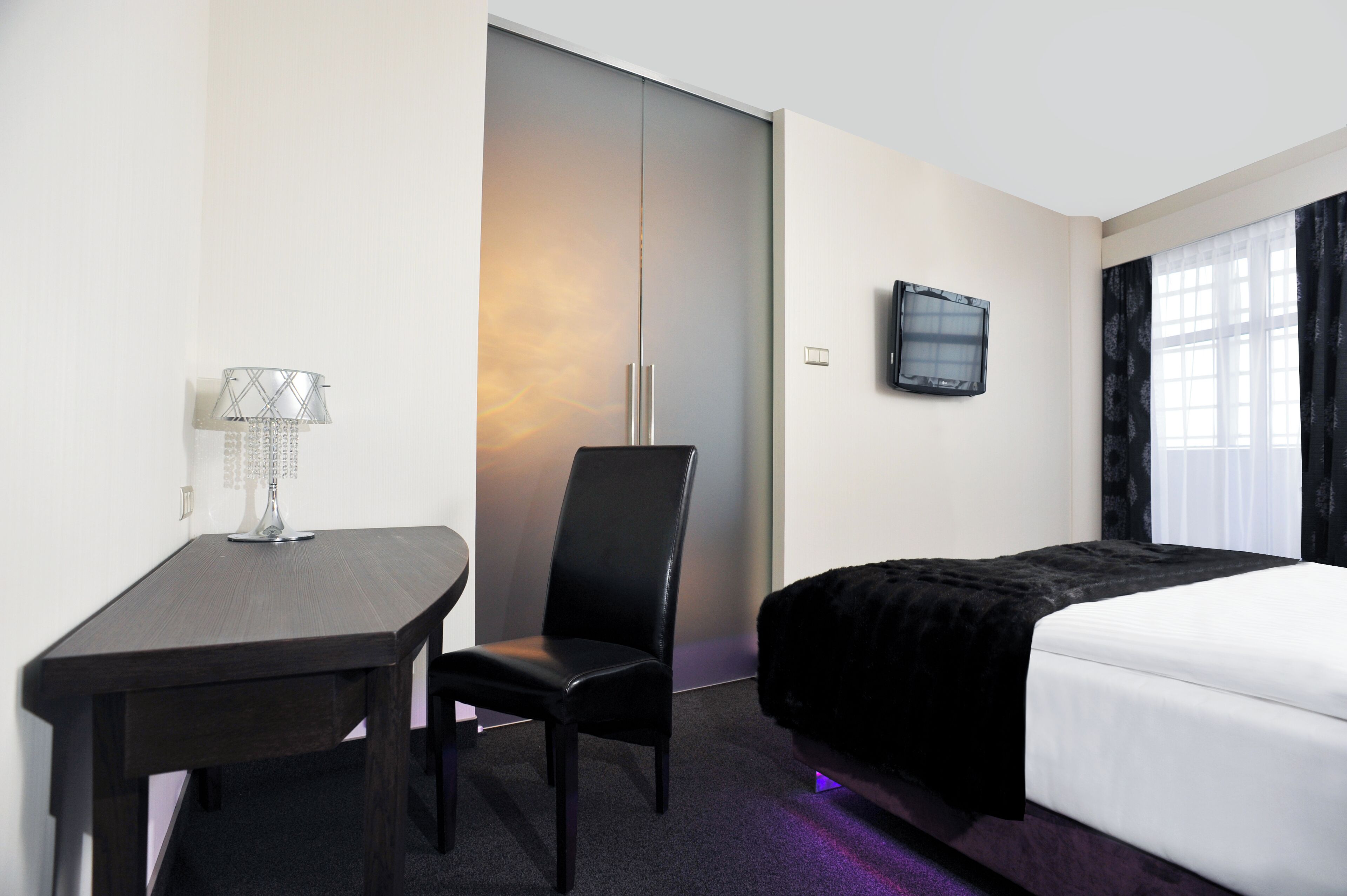 Executive-huoneisto | Tallelokero huoneessa, äänieristys, silitysrauta/-lauta, ilmainen Wi-Fi