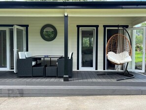 Cabin, 1 Bedroom, Smoking, Balcony | Outdoor dining - Cosy Cabin Hideaway 3km From Cavan Town (Cavan)