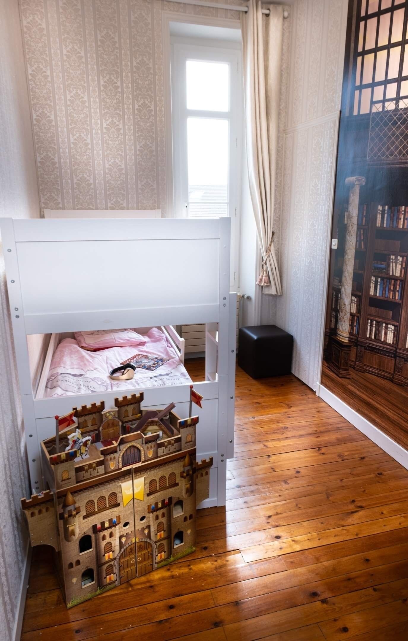 Phòng dành cho gia đình, không hút thuốc, quang cảnh vườn | Phòng cách âm, truy cập Internet không dây miễn phí 