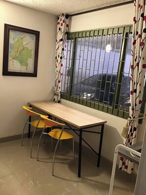 Room, 1 Bedroom | Dining - Room-studio Apartament 1st Floor Piedrap (Ibagué)