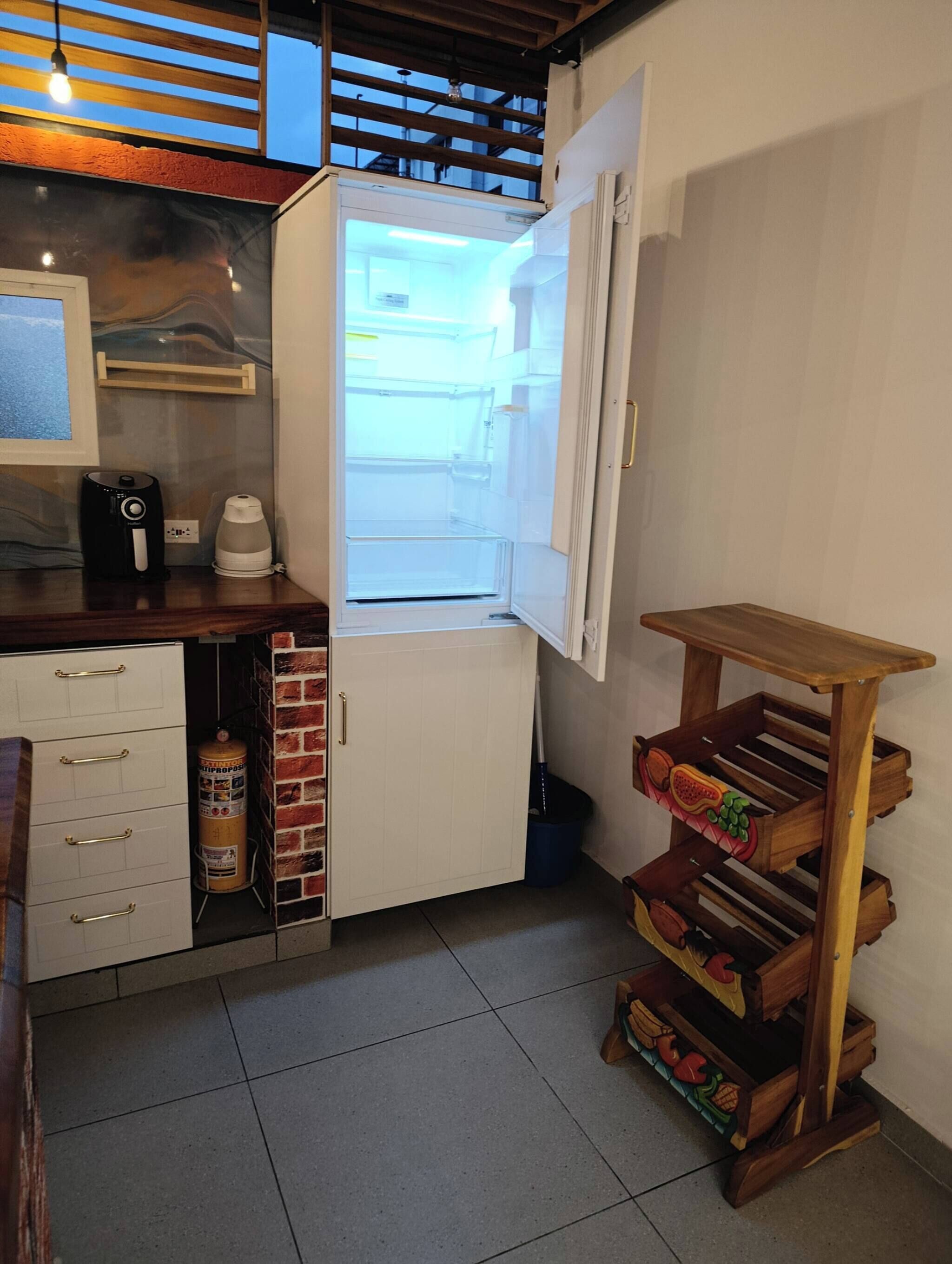 المنشأة من الداخل