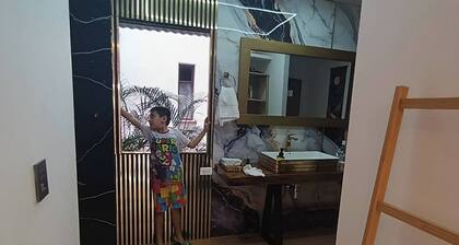 Luxury Loft 1st Floor With Kitchen-bar and Studio