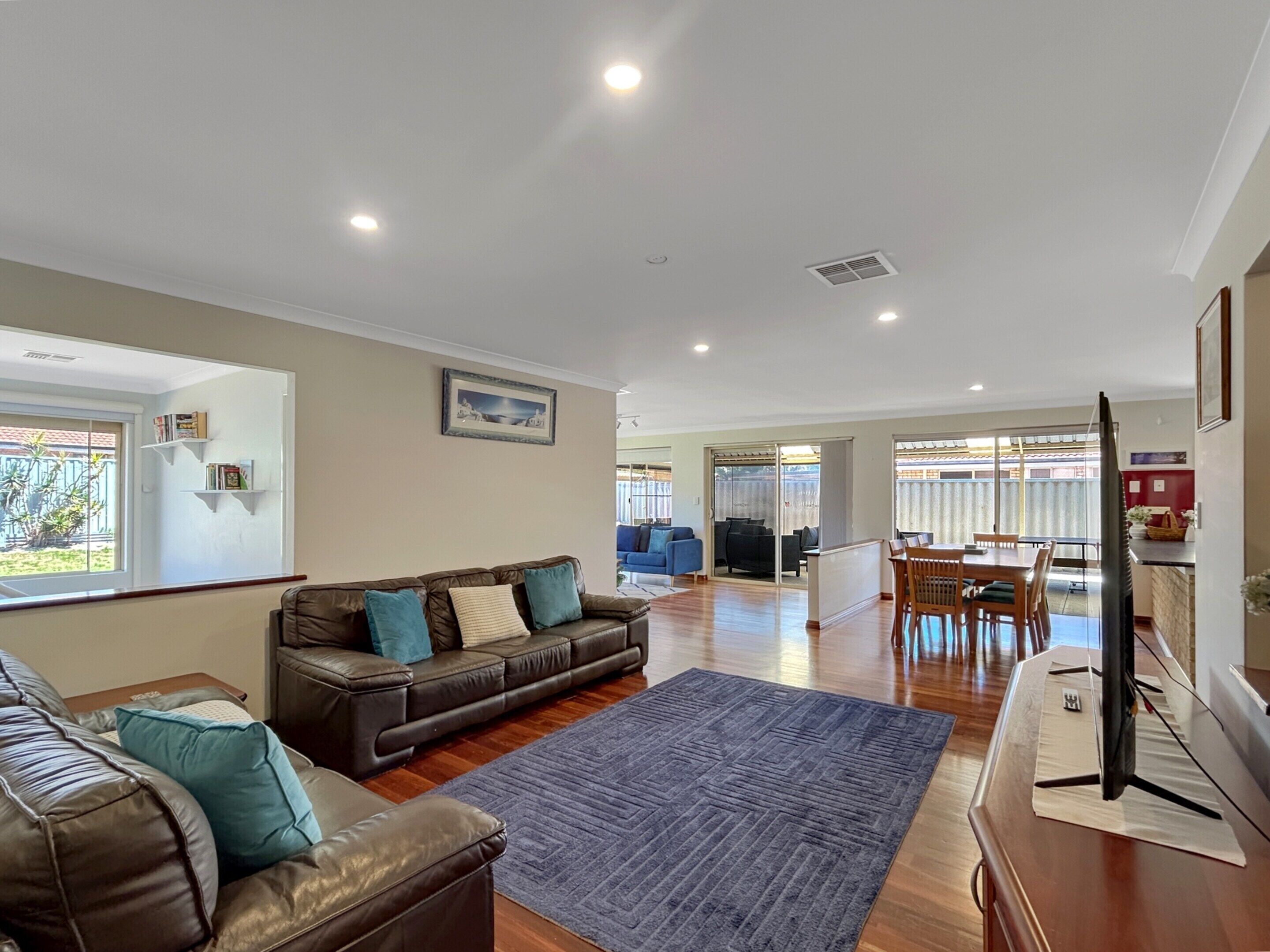 غرفة المعيشة