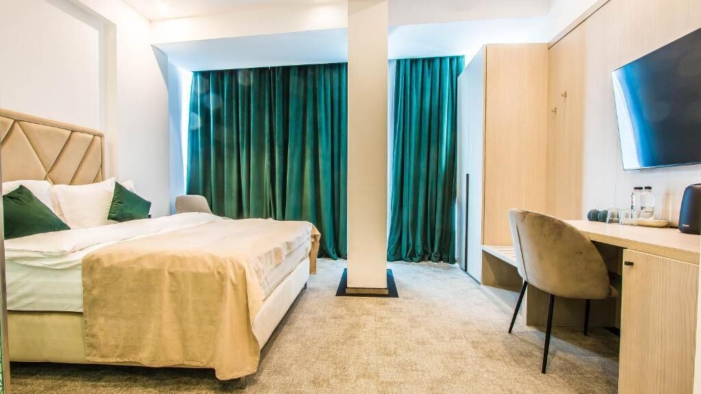 Quarto casal luxo | Cofres nos quartos, quartos à prova de som