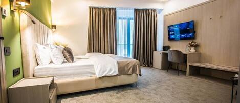 Deluxe Twin Room, Balcony | In-room safe, soundproofing, iron/ironing board (on request)