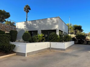 Property grounds - Beautiful modern flat with pool in Orihuela Costa (VC)