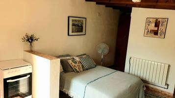 Room, 1 Bedroom, Private Pool, Pool View | 1 bedroom