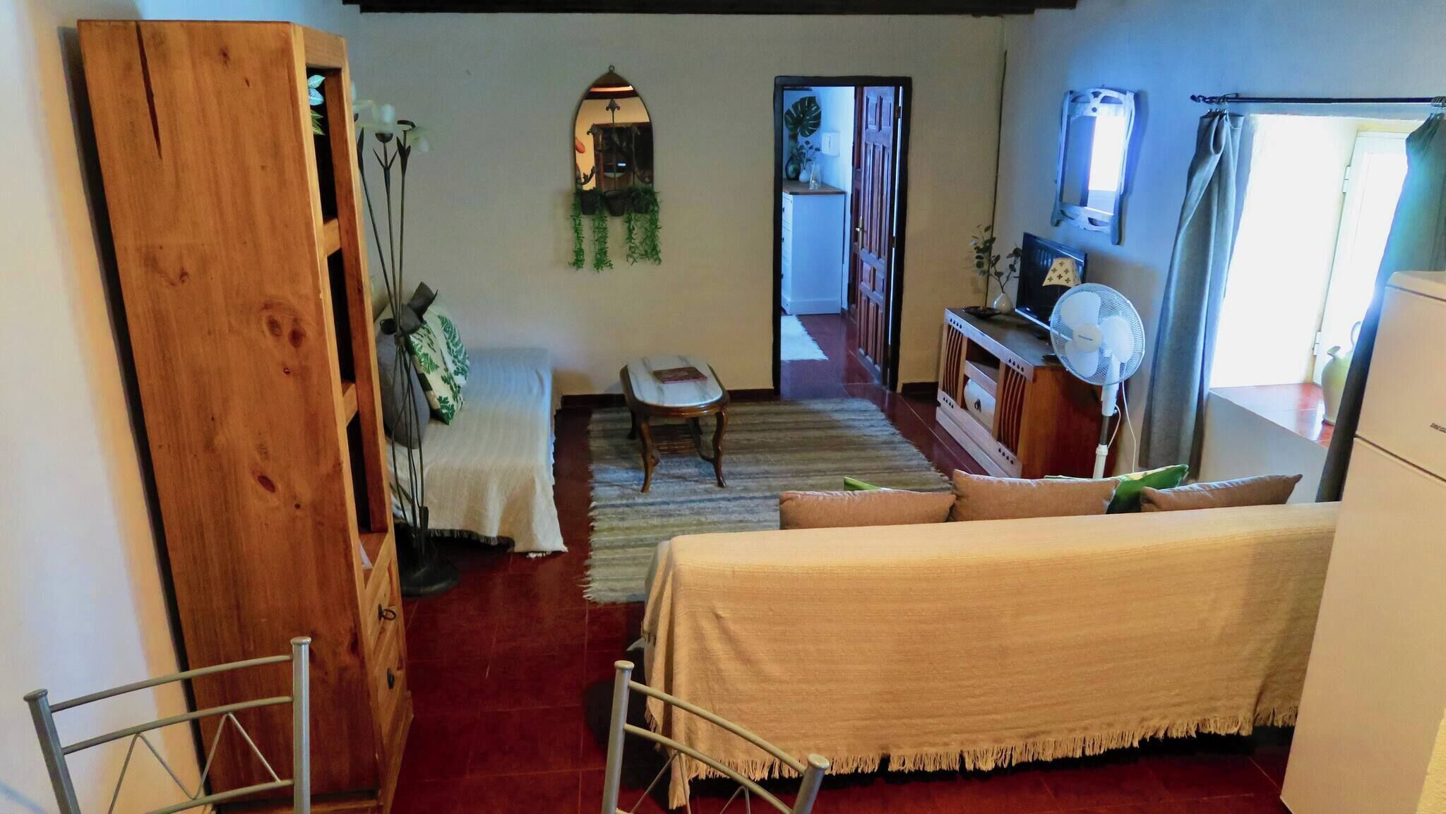 Room, 1 Bedroom, Accessible, Garden View | Living room