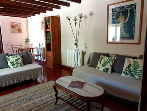Quarto, 1 quarto, acessível, vista para o jardim | Sala de estar