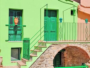 Exterior detail - A Blue Gem among the Nebrodi Mountains (Reitano)