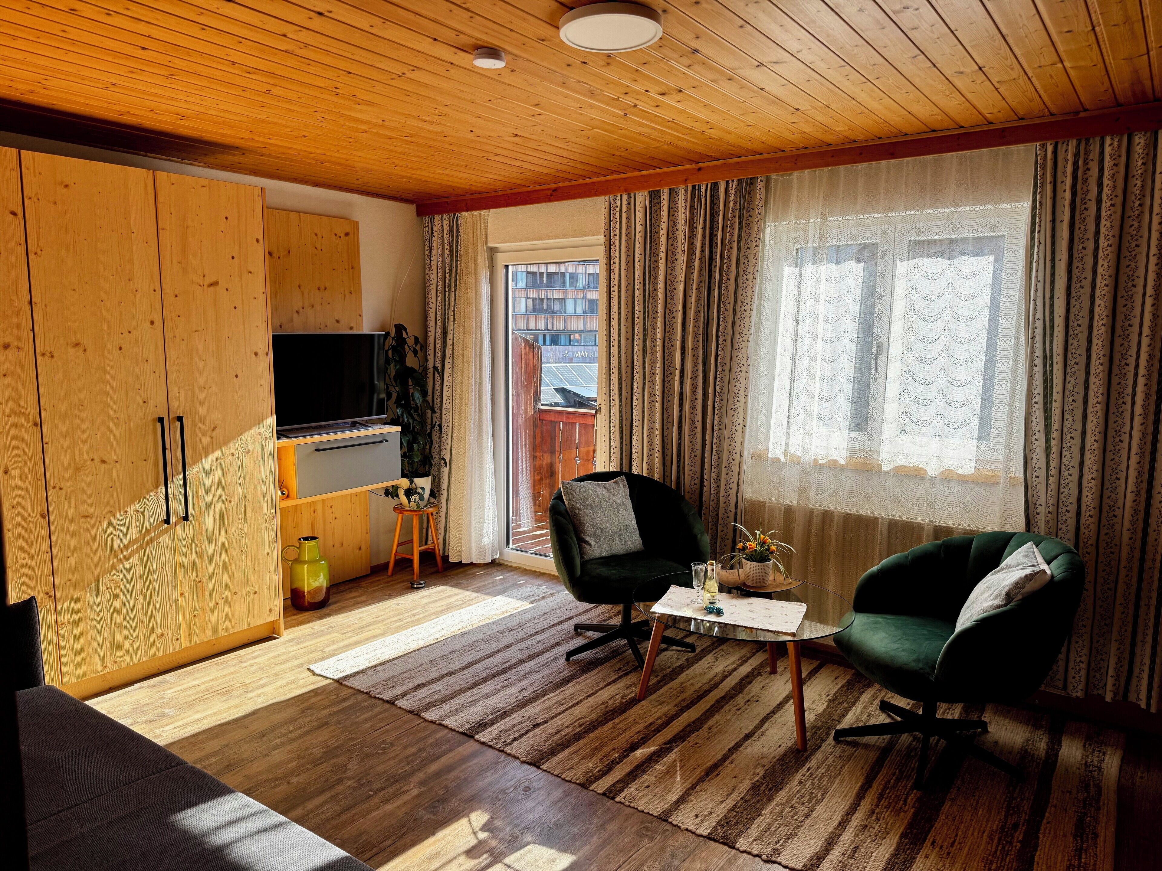 Comfort Condo, 1 Bedroom, Balcony, Mountain View | Free WiFi