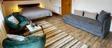 Comfort Condo, 1 Bedroom, Balcony, Mountain View | Free WiFi