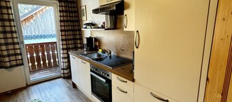 Heli's Holiday Suites