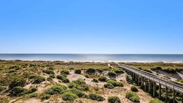 Condo, 3 quartos | Praia