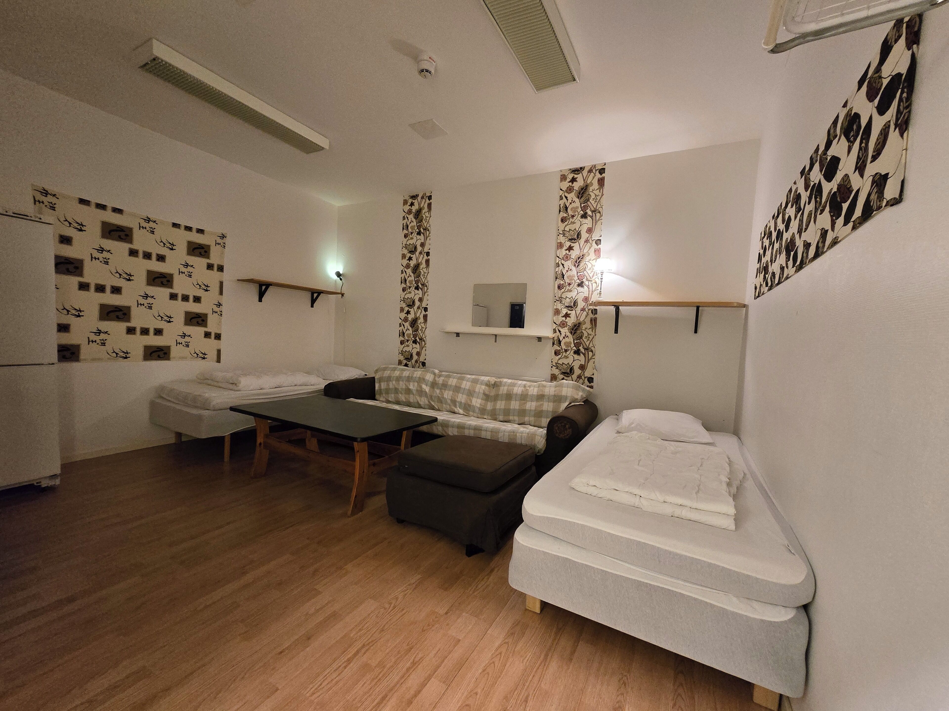 Basic Twin Room, Pets Allowed, Annex Building | Blackout drapes, free cribs/infant beds, free WiFi