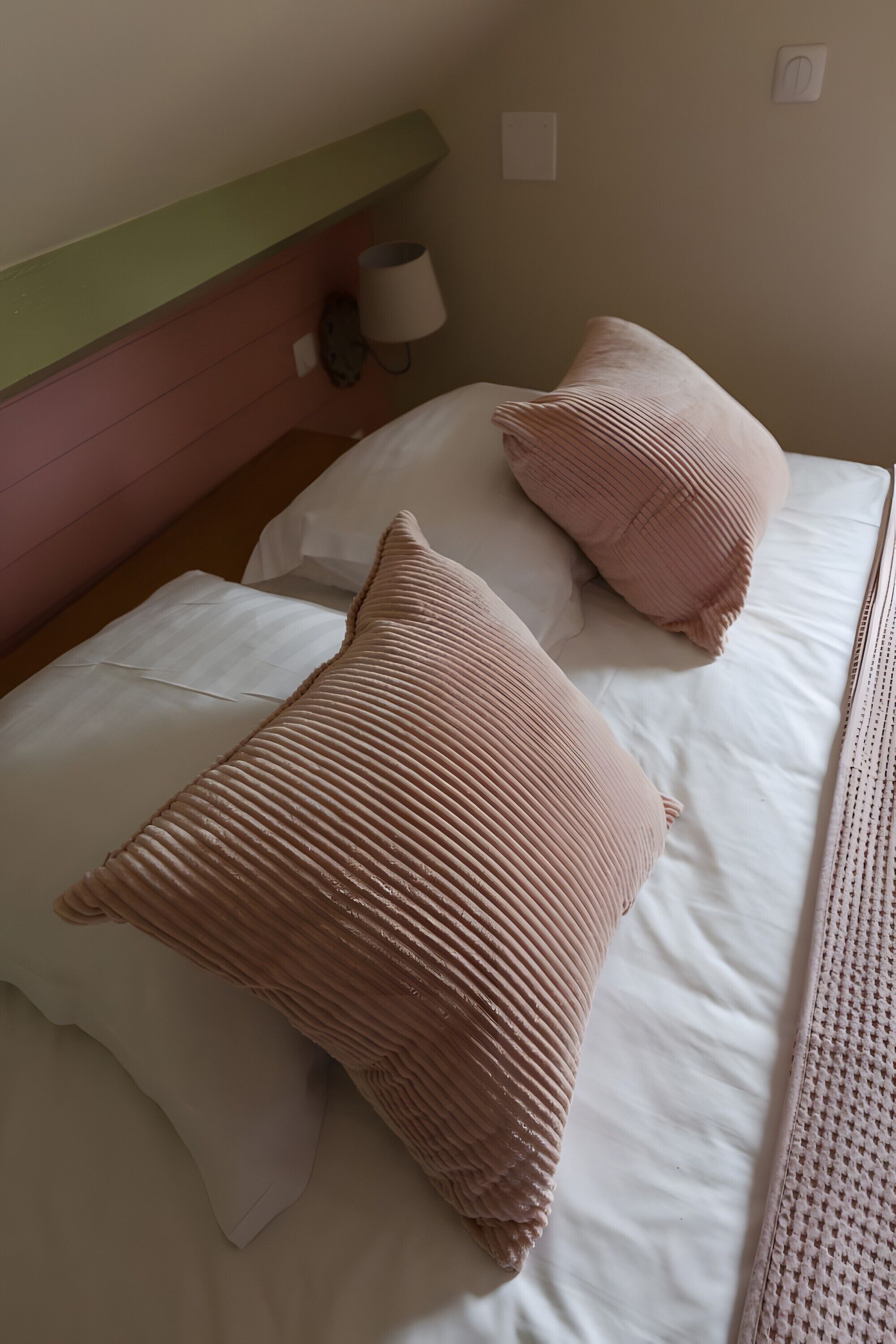 Fer et planche à repasser, Wi-Fi, draps fournis