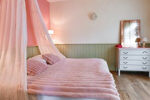 Iron/ironing board, WiFi, bed sheets - The Little Cottage in the Bay of Somme (Cahon-Gouy)