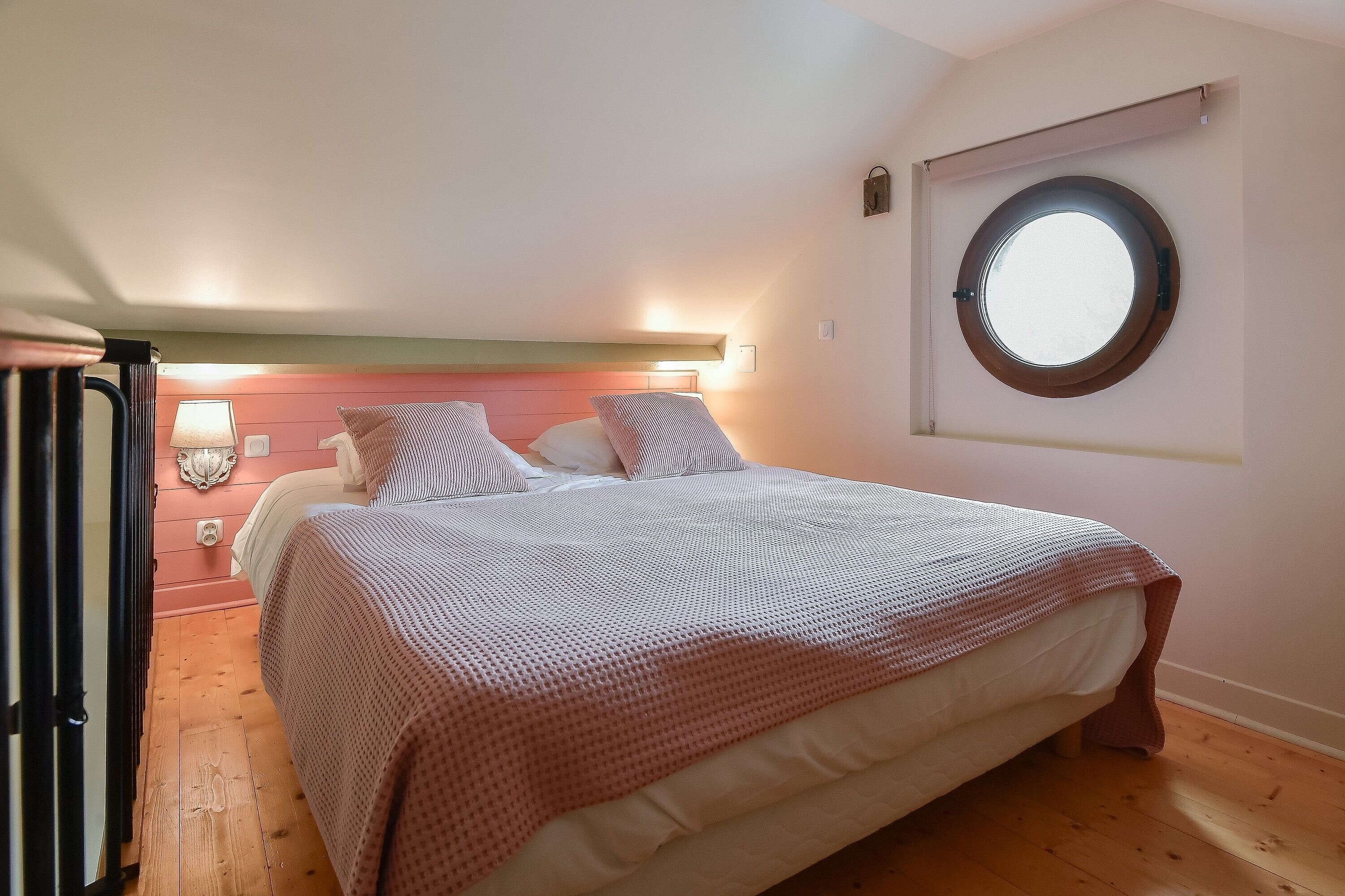 Strykejern/-brett, wi-fi og sengetøy