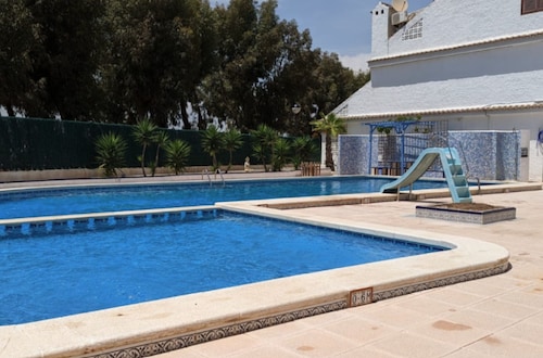 Charming 3-bedroom House With Shared Pool in Punta Prima, Torrevieja