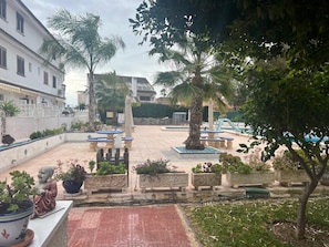 House, 3 Bedrooms, Smoking, Balcony | Garden - Charming 3-bedroom House With Shared Pool in Punta Prima, Torrevieja (Torrevieja)