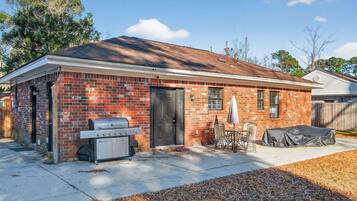 Talo, 3 makuuhuonetta | Ulkoruokailutilat