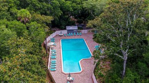 Appart'hôtel, 2 chambres | Piscine