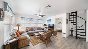 Ferienhaus, 3 Schlafzimmer | Wohnbereich | Smart-TV