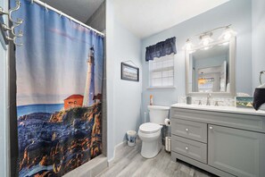 Ferienhaus, 3 Schlafzimmer | Badezimmer | Handtücher, Shampoo