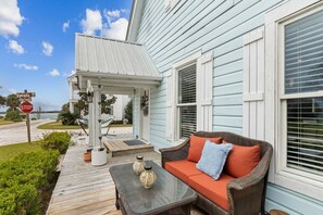 House, 3 Bedrooms | Terrace/patio - 801 San Fernando Street 3 Bedroom Home (Fernandina Beach)