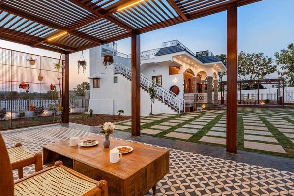 Huvila | Ulkoruokailutilat