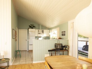 Dining - "Ljuben" - 1.1km from the sea by Interhome (Thisted)