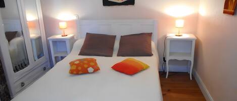 2 Schlafzimmer, Bügeleisen/Bügelbrett, WLAN, Bettwäsche