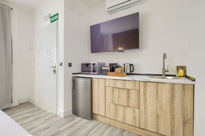 Interior - Dobo Madrid Lucero (Madrid)