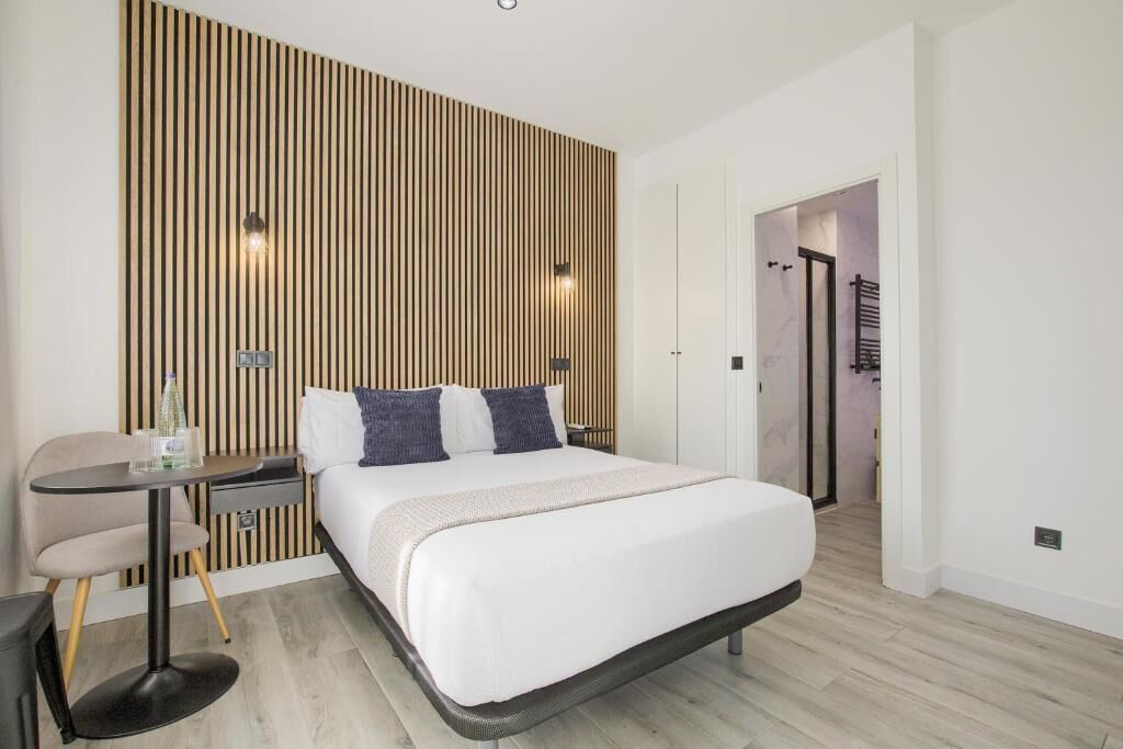 Fer et planche à repasser, Wi-Fi gratuit