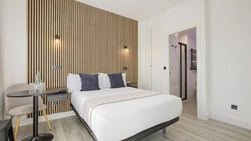 Fer et planche à repasser, Wi-Fi gratuit