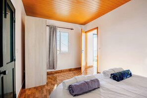 3 camere