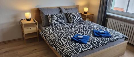 Desk, laptop workspace, free WiFi