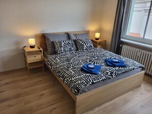 MODERNA IV CityCenterApartments | Työpöytä, kannettavalle tietokoneelle sopiva työtila, ilmainen Wi-Fi