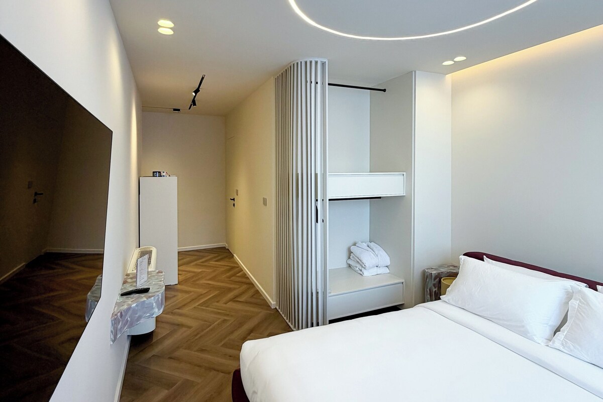 Suite 903 | Allergitestet sengetøy, minibar, lydisolert og wi-fi (inkludert)