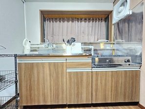 Basic Double Room | Private kitchen - HANAYADO SHINJUKU (Tokyo)