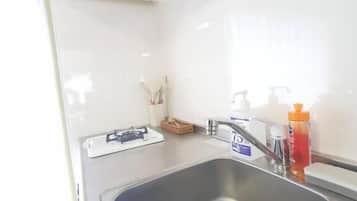 Basic Triple Room, Multiple Beds, Balcony, City View | Private kitchen