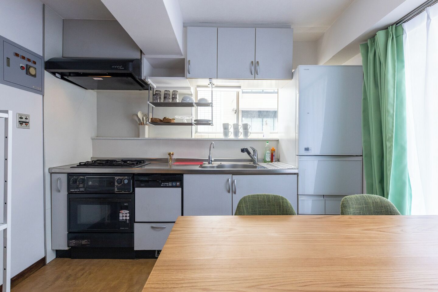 Family Apartment, Balcony, City View | Private kitchen