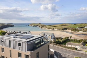 Exterior - Modern Apartment with Balcony, Sea Views & Parking (Newquay)