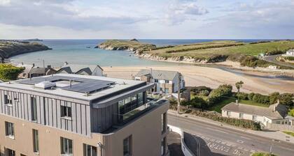 Groundfloor Apartment, Easy Access Private Parking